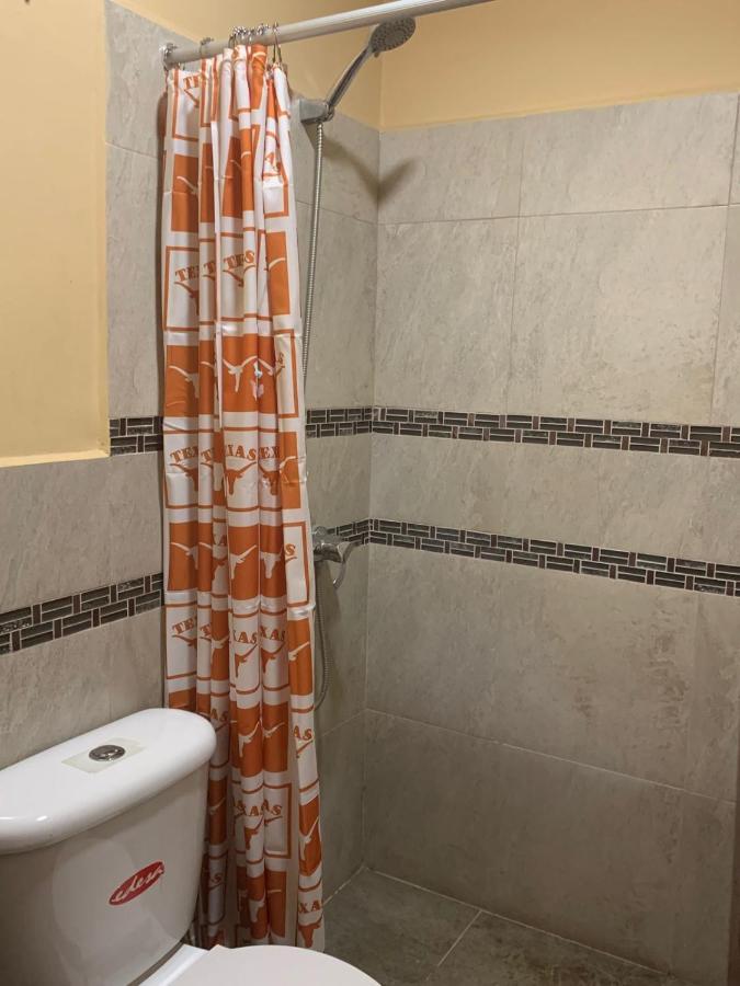Hostel Santa Canela Cuenca Ngoại thất bức ảnh